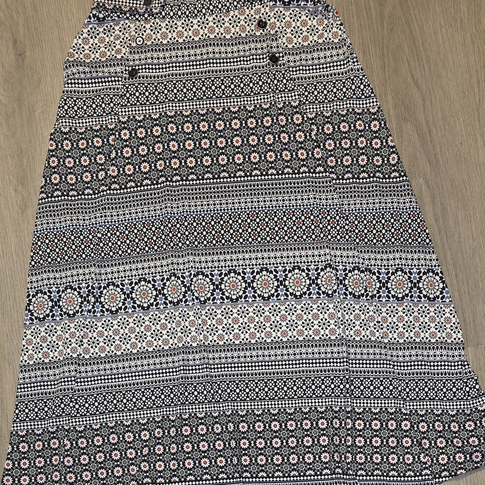 Robert Louis Black and White Patterned A-Line Skirt